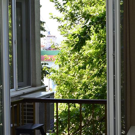 Sea Vibes 1 Bedroom Apartment - Free Public Parking, Wifi, Cable & Smart Tv, 0,9 Km To Beach Варна Екстериор снимка